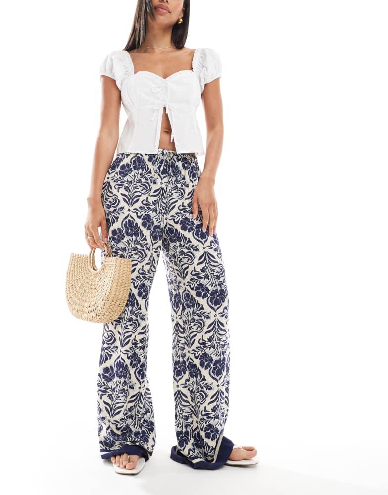 New Look New Look floral wide leg trousers in blue