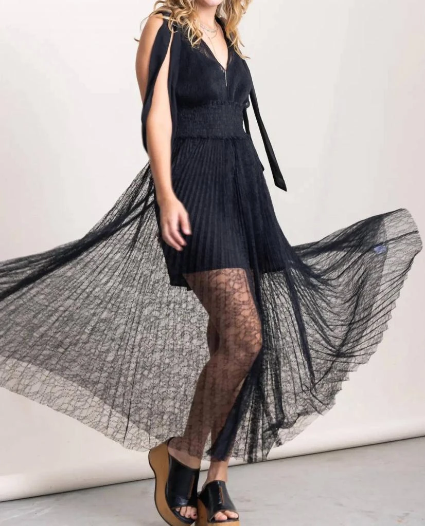 Shop Lucy Paris - Solange Lace Dress on Sale at BeyondStyle  Get 59% Off Lucy  Paris - Solange Lace Dress with Limited-Time Flash Deals, Exclusive  Discounts, and Special Offers. Enjoy Unbeatable