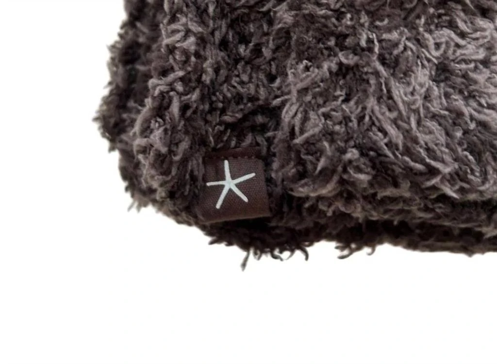Barefoot Dreams - Cozy Chic Pom Pom Beanie & Scarf Set – On  display picture 1