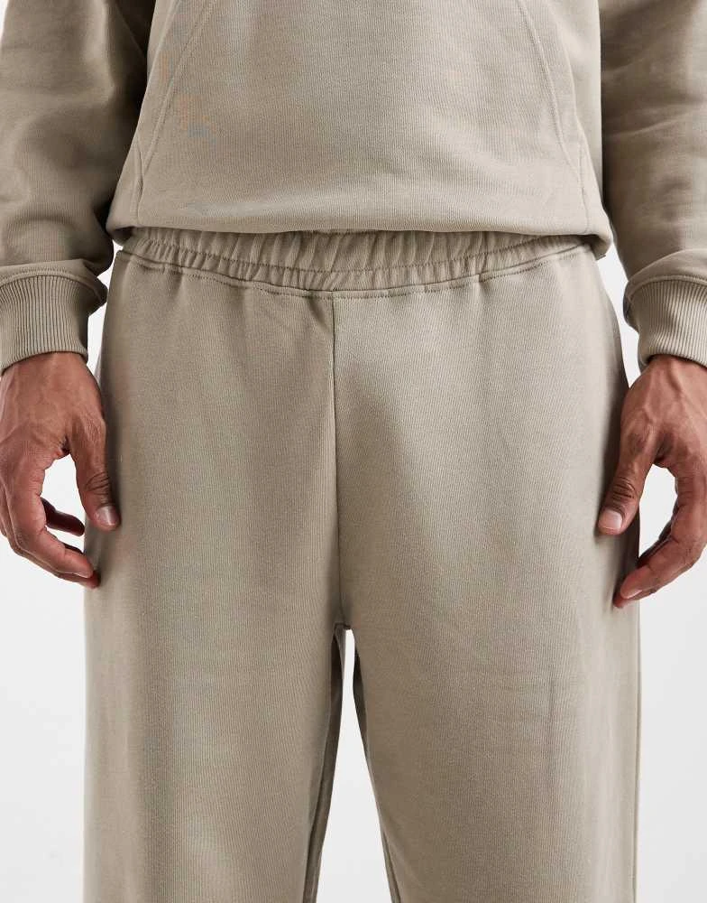 Only 
Sons ONLY 
SONS premium 400gsm heavyweight loose fit jogger co-ord in grey brown 4