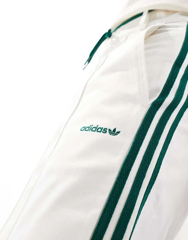 Adidas adidas Original 80s 11 inch bermuda shorts in off white 2