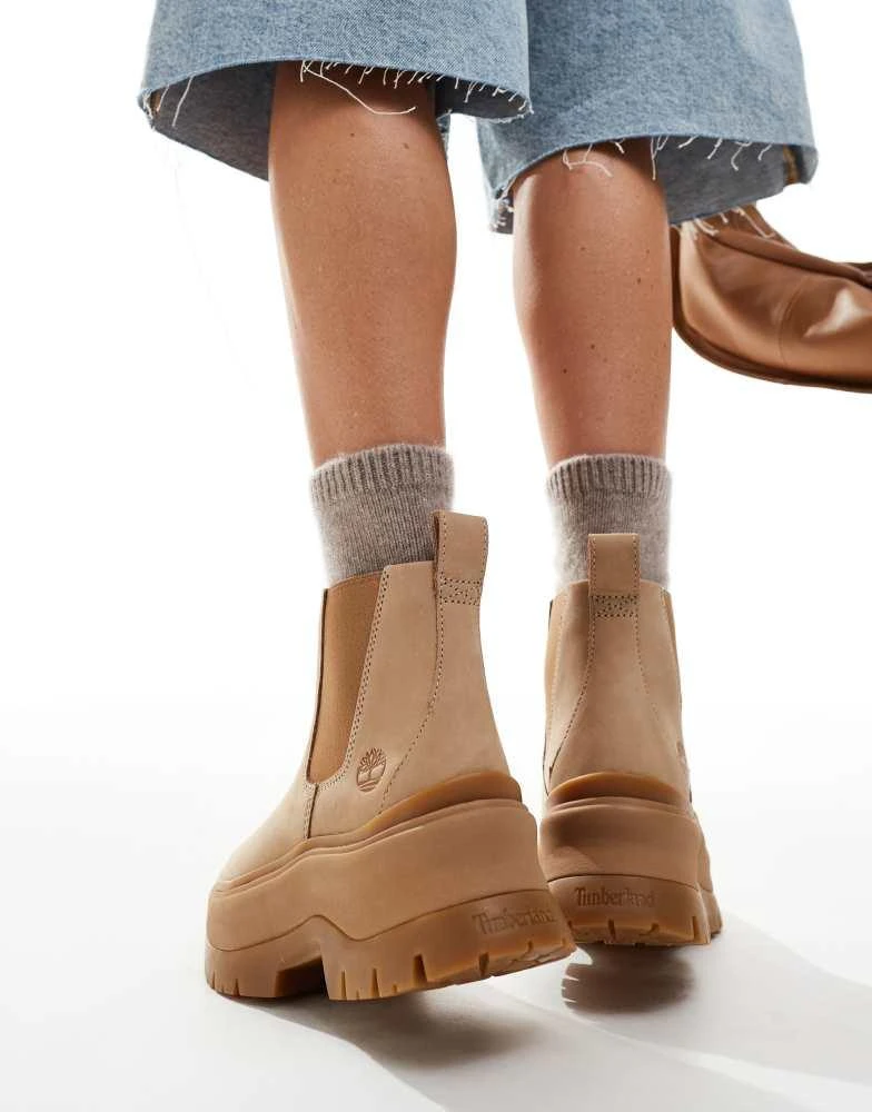 Timberland Timberland Roxie Lane chunky chelsea boot in beige nubuck 4