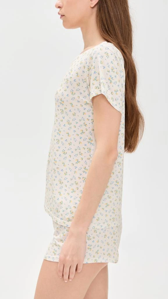 Stripe  Stare T-Shirt and Shorts Pajama Set 3