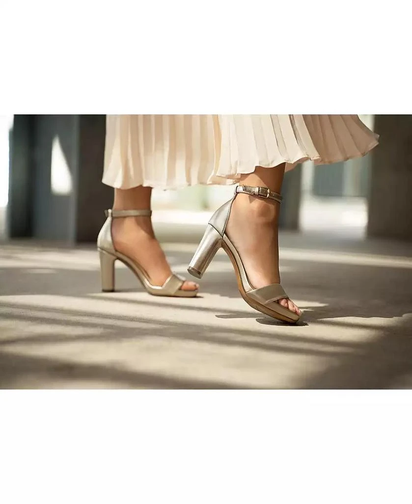 Naturalizer Women's Joy Square Toe Ankle Strap Dress Sandals 6