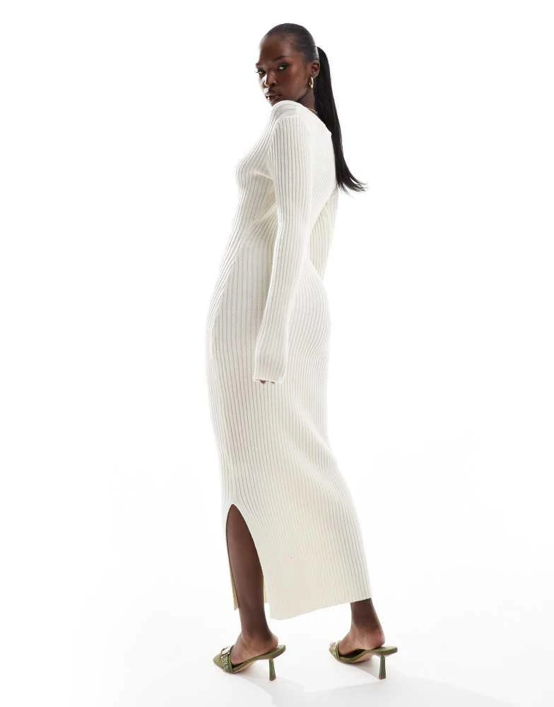 In The Style In The Style soft ribbed v neck maxi jumper dress in cream 4