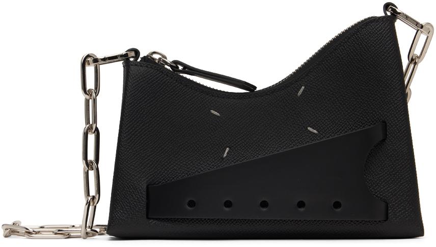 ショルダーバッグ・ポシェット Maison Margiela Puffy Jet-Black Leather Bag With Logo Patch MAISON MARGIELA Puffy Jet-Black Leather Bag With Logo Patch