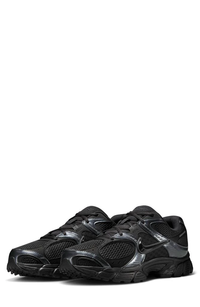 NIKE V5 RNR Sneaker 1