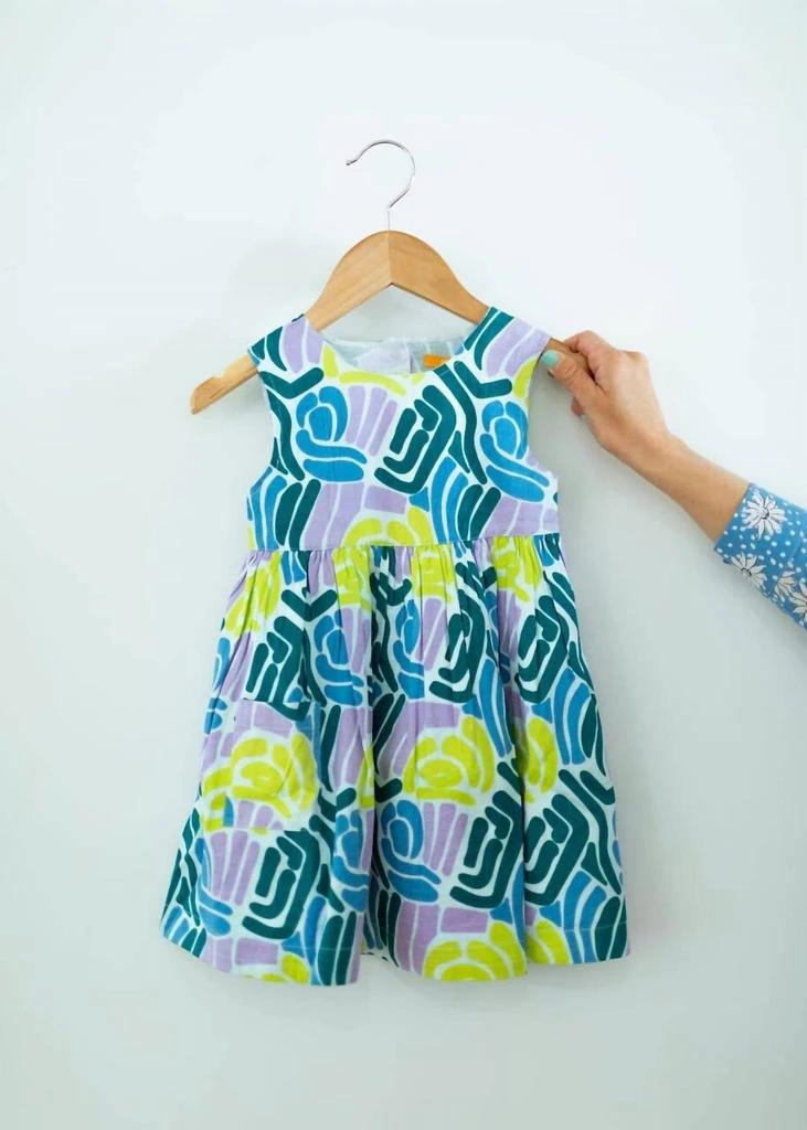 Briton Court Briton Court - Girls Wavy Line Dress 1
