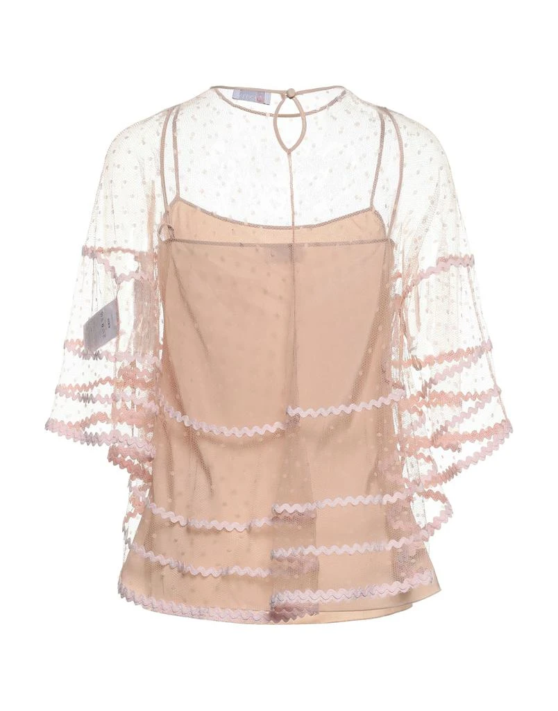 REDValentino Top 2