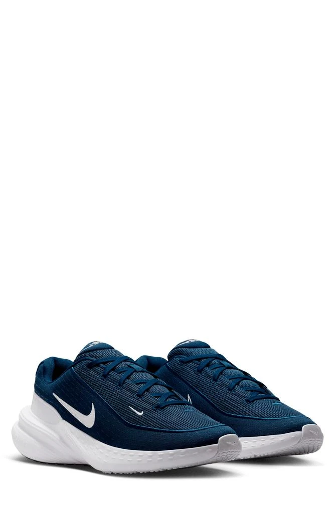 NIKE Uplift SC Sneaker 1