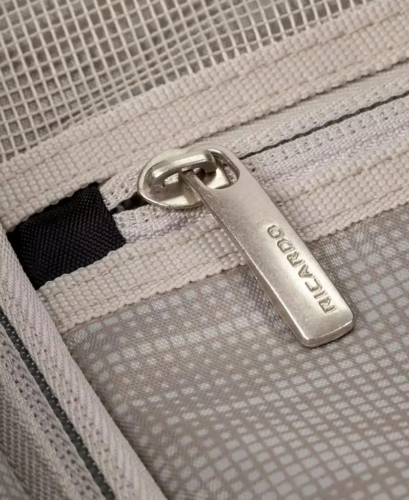 Ricardo Palm Springs 30.5" Check-in Spinner 8