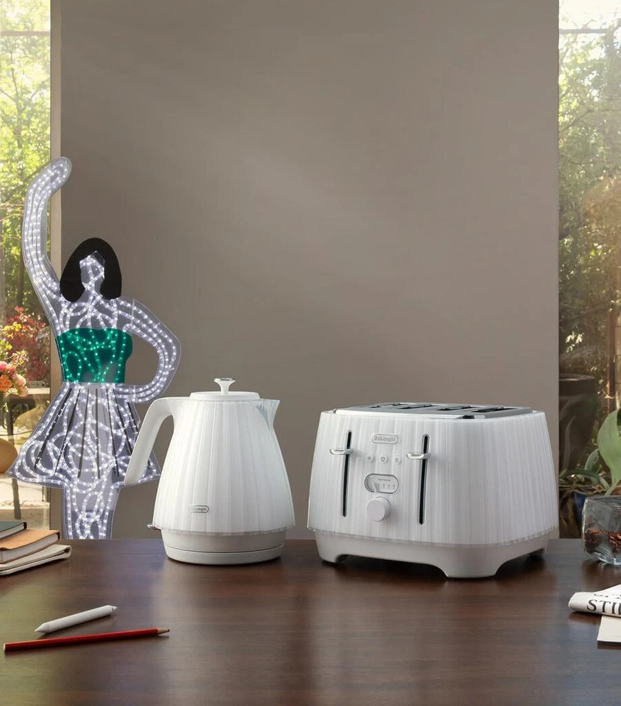 De'Longhi Ballerina Kettle 4