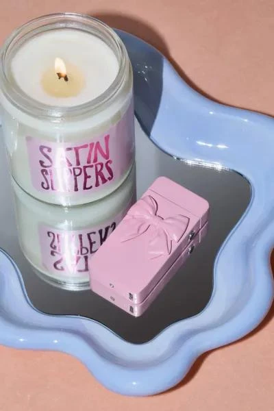 Urban Outfitters UO Bow Electric Lighter 1