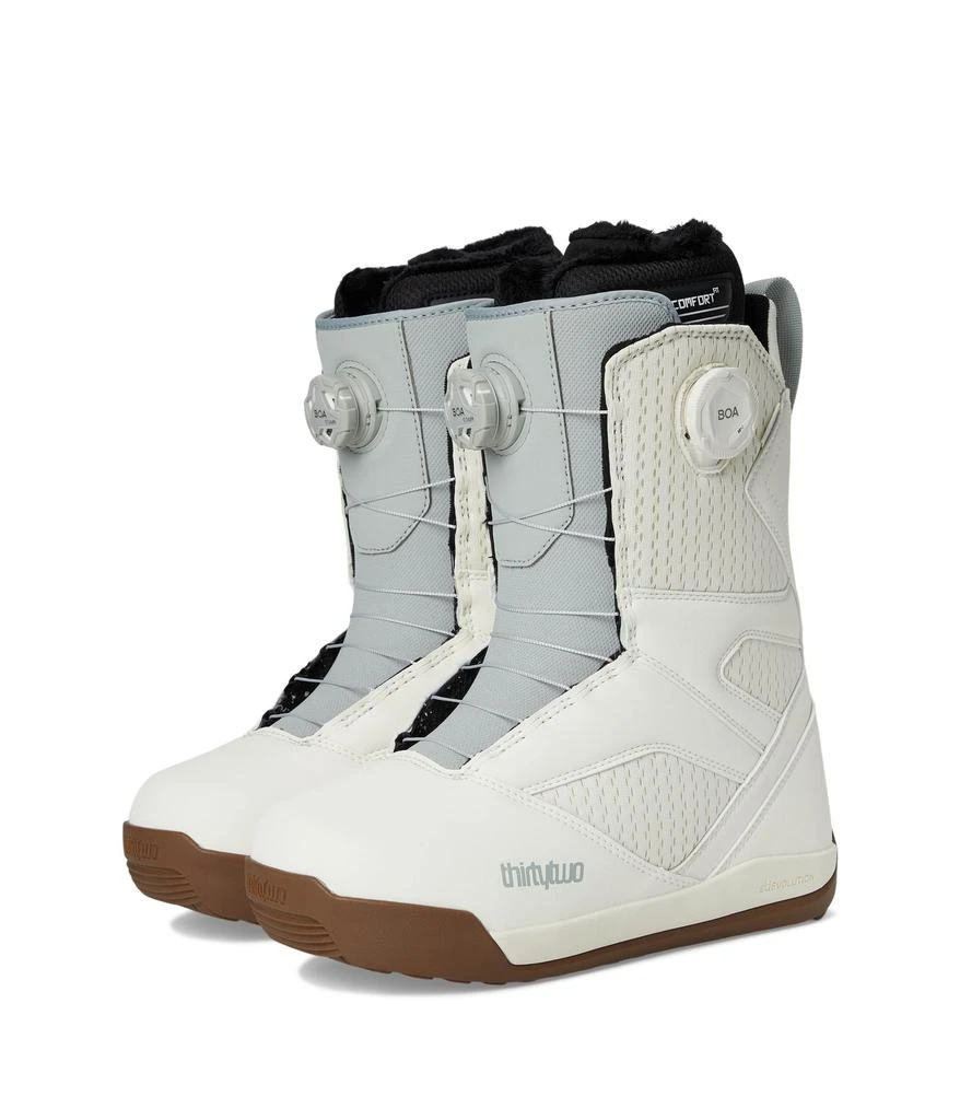 Thirty Two Stw Double Boa W
S 
24 1