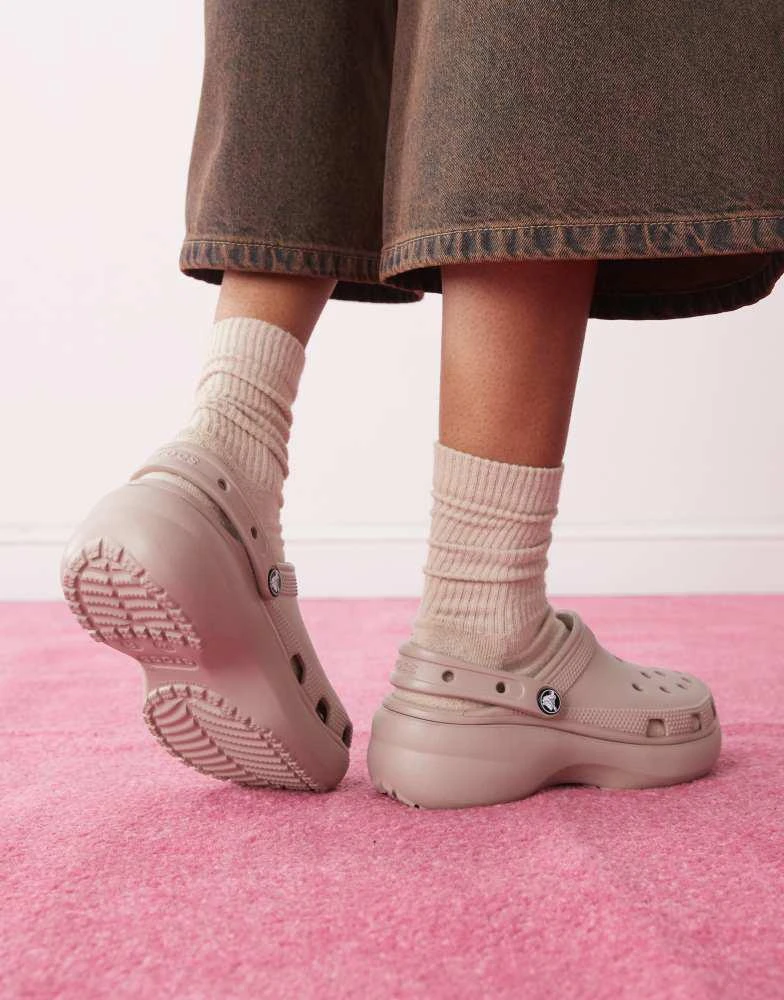 Crocs Crocs Classic platform clog in taupe 4