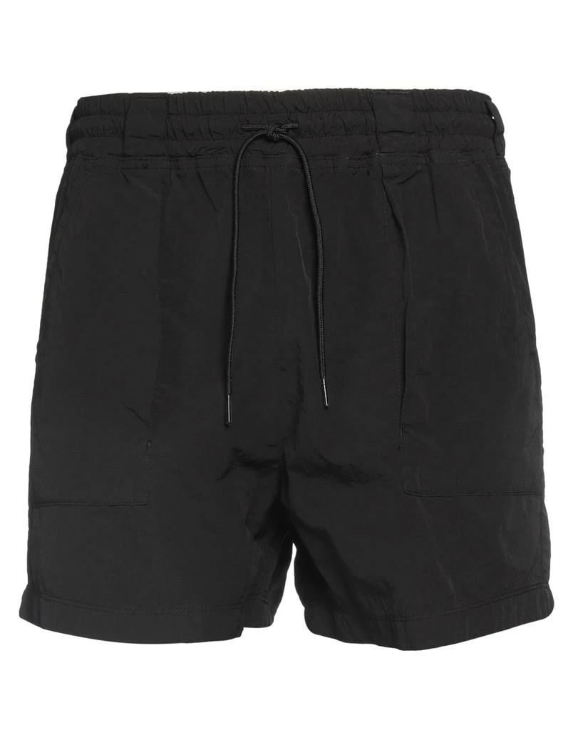 Holden Shorts & Bermuda 1