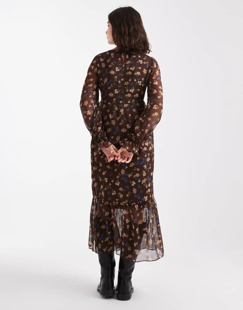 Shop New Look v neck chiffon midi dress in brown floral on Sale at  BeyondStyle – Get 36% Off New Look v neck chiffon midi dress in brown  floral with Limited-Time Flash