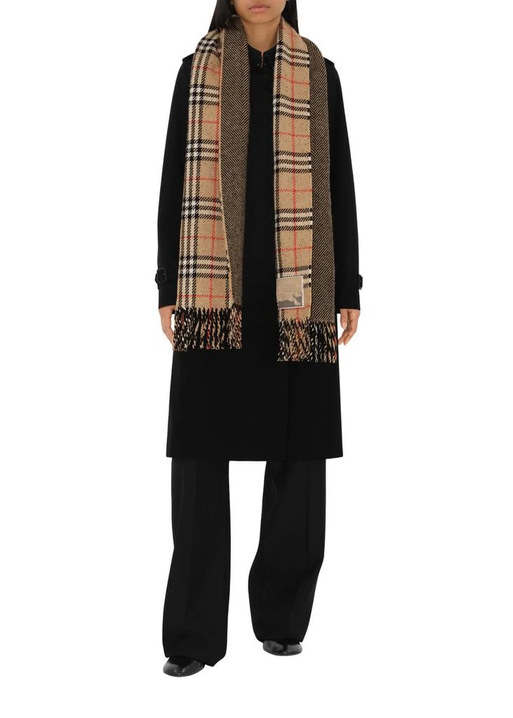 Burberry Reversible check cashmere wool scarf 2