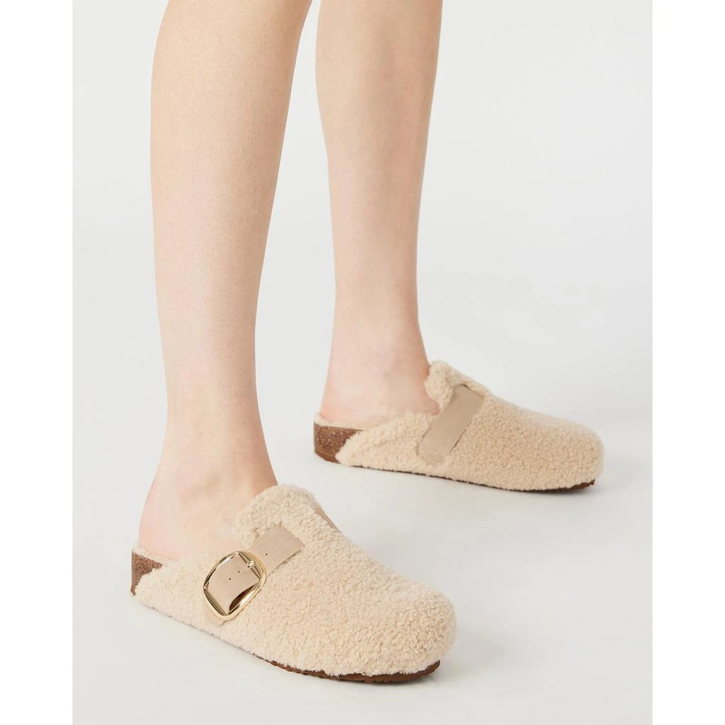 Steve Madden Cuddle Natural 2