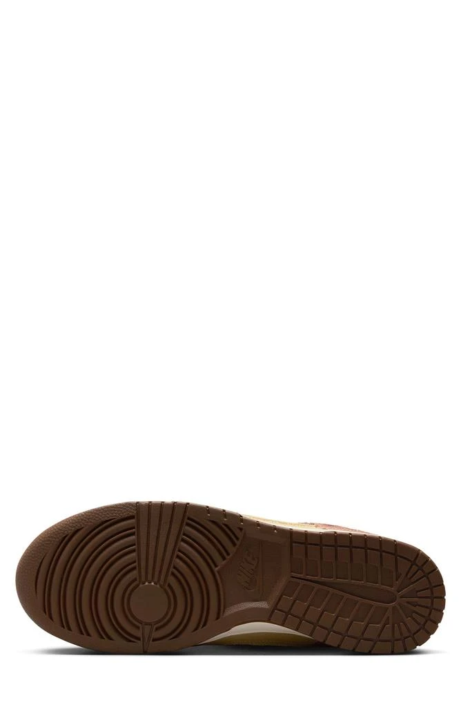 NIKE Dunk Low SE Basketball Sneaker 4