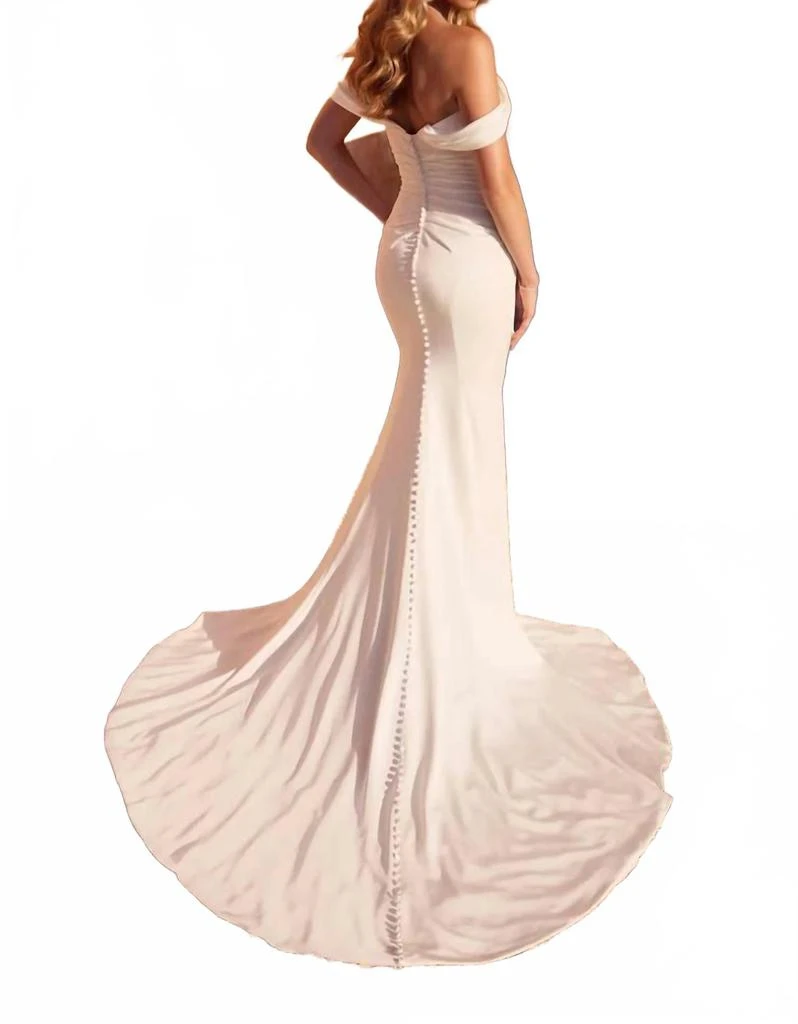 Sophia Tolli Lloyd Wedding Gown In Ivory - Ivory - US 4 (S) Sophia Tolli Lloyd Wedding Gown In Ivory - Ivory - US 4 (S)