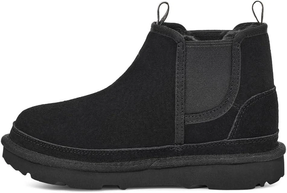 undefined UGG Boy
s Neumel Chelsea Boot 4