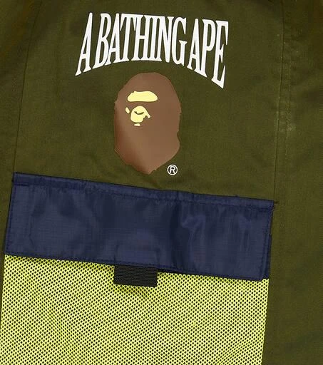 BAPE Kids Logo mesh-trimmed cargo shorts 3