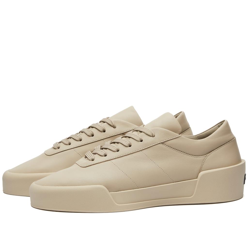 スニーカー FEAR OF GOD Fear of God Aerobic Low Sneakers Fear of God Aerobic Low Sneaker in Aerobic Low Nubuck Cream