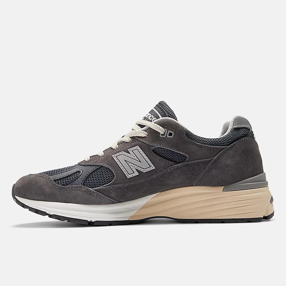 New Balance Made in UK 991v2 3