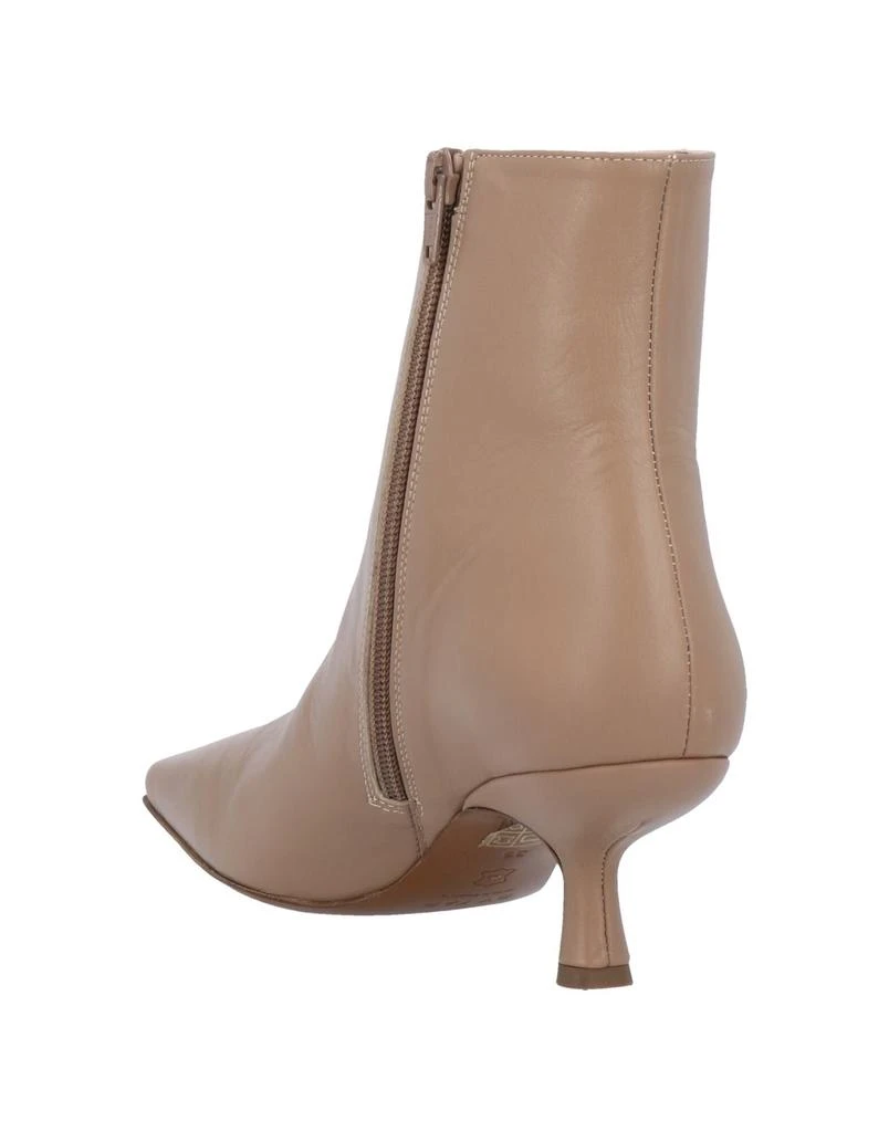 by FAR Ankle boot 3