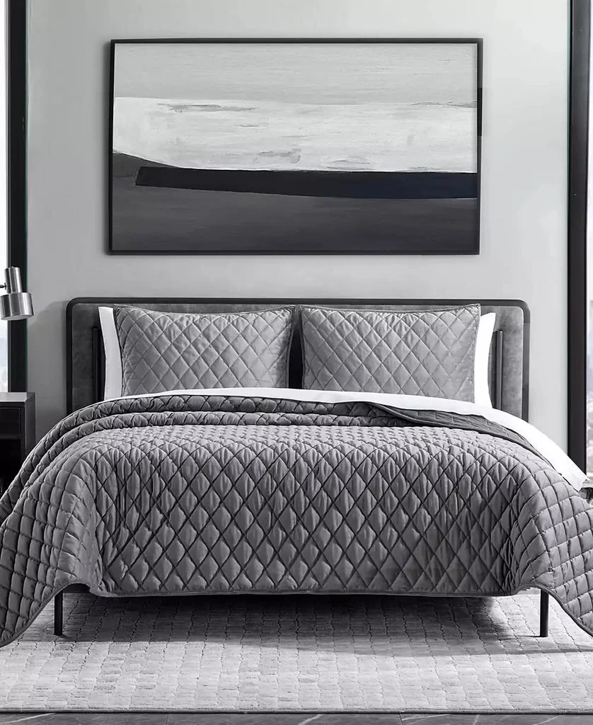 Vera Wang Diamond Velvet 3 Piece Quilt Set 12