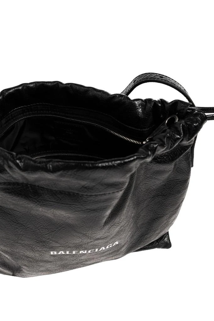 Balenciaga Balenciaga Logo Detailed Drawstring Shoulder Bag 4