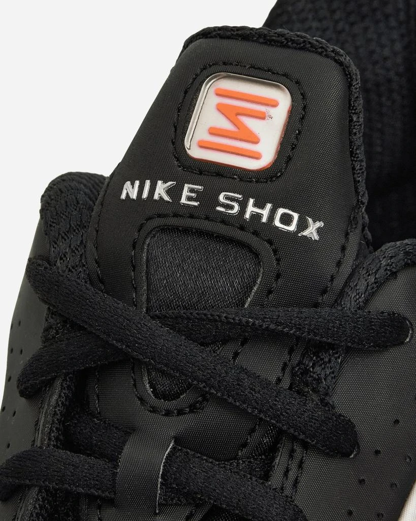 NIKE Shox R4 Sneakers Metallic Silver / Black / Bright Mandarin 6
