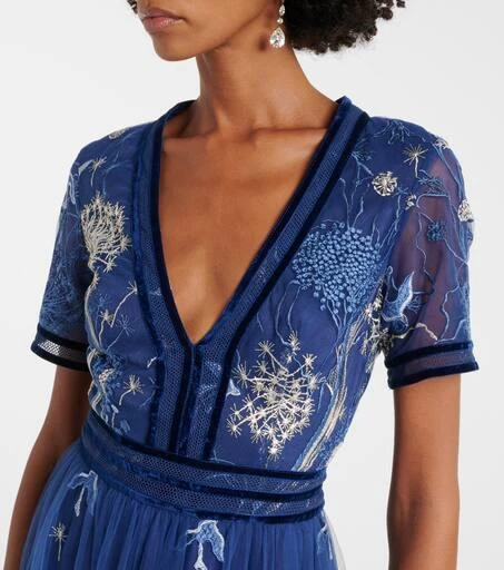 Costarellos Floral embroidered gown 4