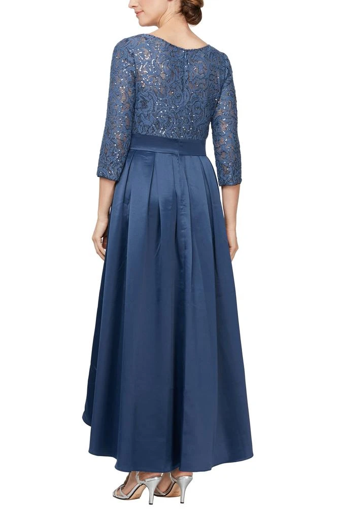 green emerald velvet dress Amazon.com: Alex Evenings Women's Midi Stretch Lace & Sequin Formal Dress,  Wedding Guest, Mother of the Bride (Petite and Regular Sizes), Buff, 4 :  Clothing, Shoes & Jewelry