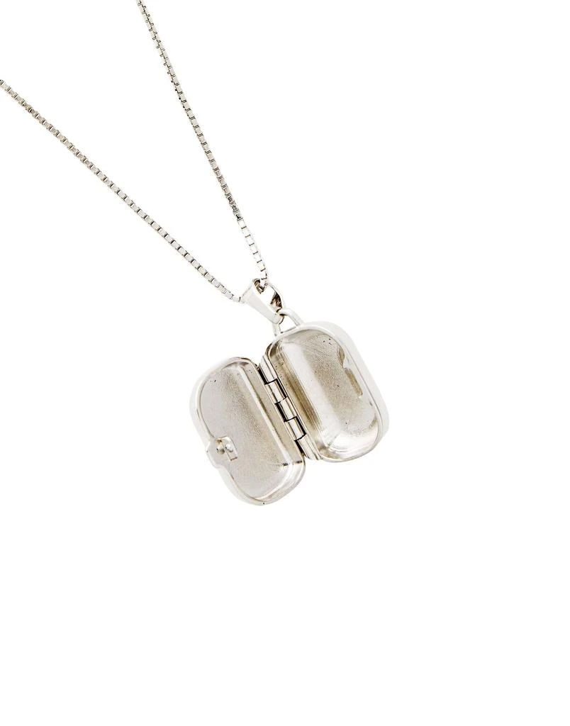 Valentino Necklace 2
