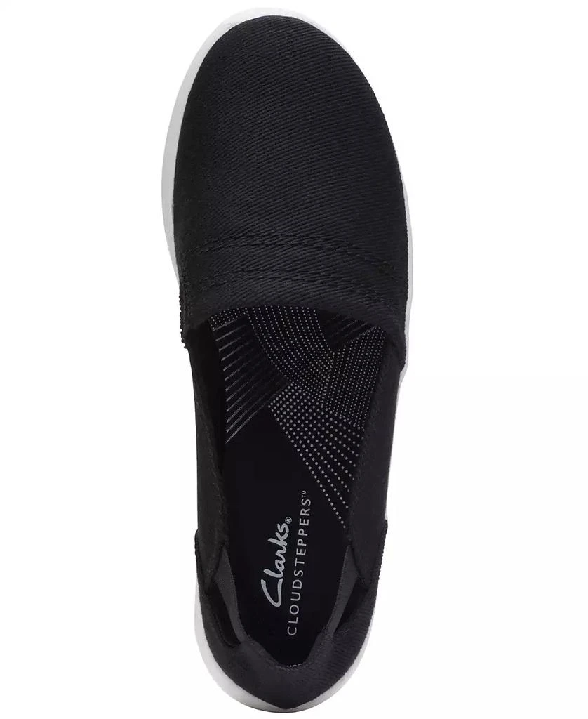 Clarks Women's Cloudsteppers Breeze Step II Slip On Sneakers 4