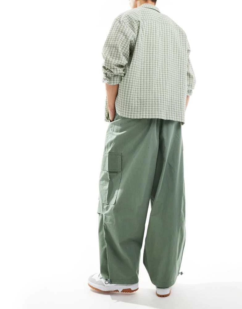 ASOS ASOS DESIGN parachute cargo trouser in green 5