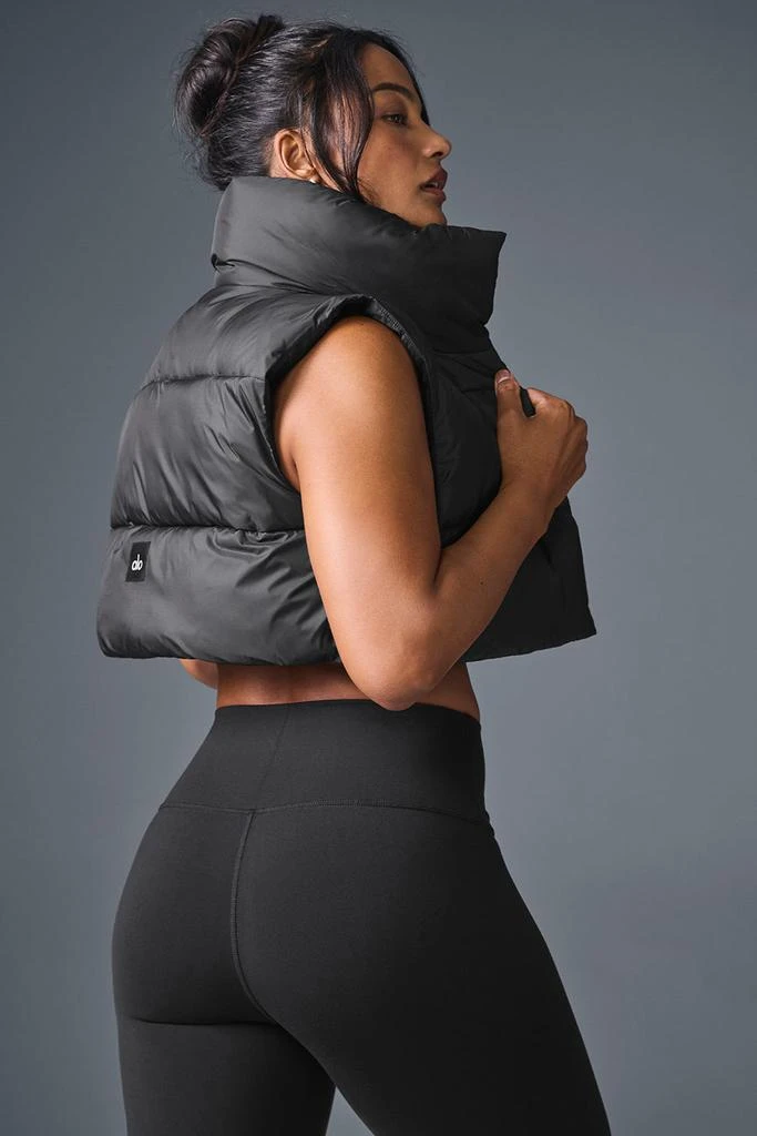Alo Cropped Gold Rush Puffer Vest - Black 3