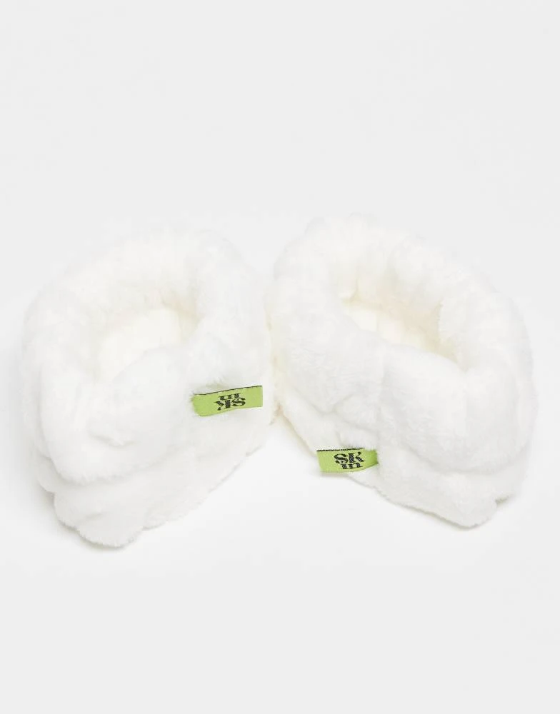 Revolution Skincare Revolution SKin Microfibre Anti-Drop Wristbands 3