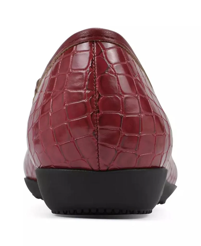 White Mountain Women
s Careen Ballet Flats 8