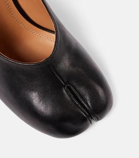 MAISON MARGIELA Tabi leather pumps 5