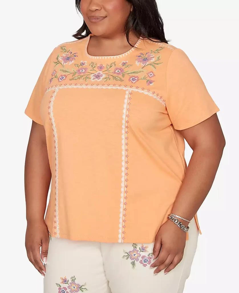 Alfred Dunner Plus Size Beachcomber Embroidered Floral Neck Short sleeve Top 2