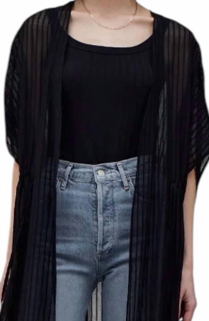 GRADE 
GATHER Grade 
Gather - Breezy Striped Cover-up