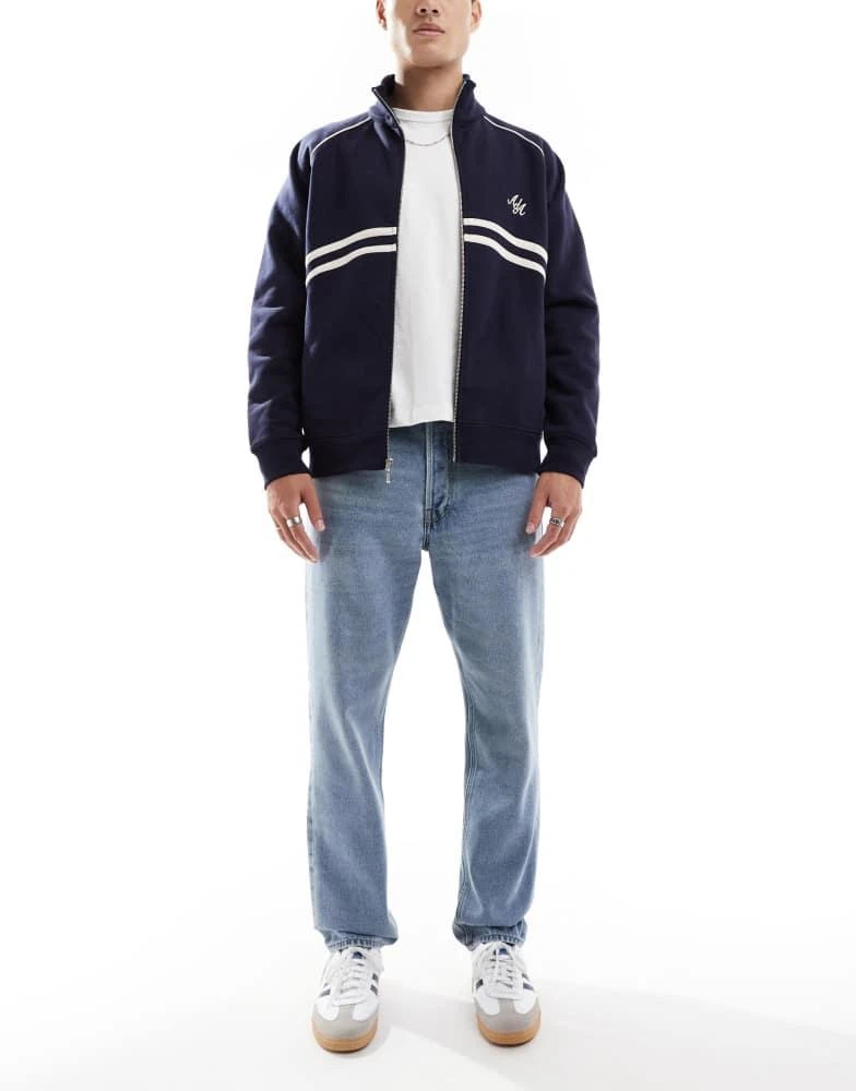 Only 
Sons ONLY 
SONS loose tapered jeans in light blue wash