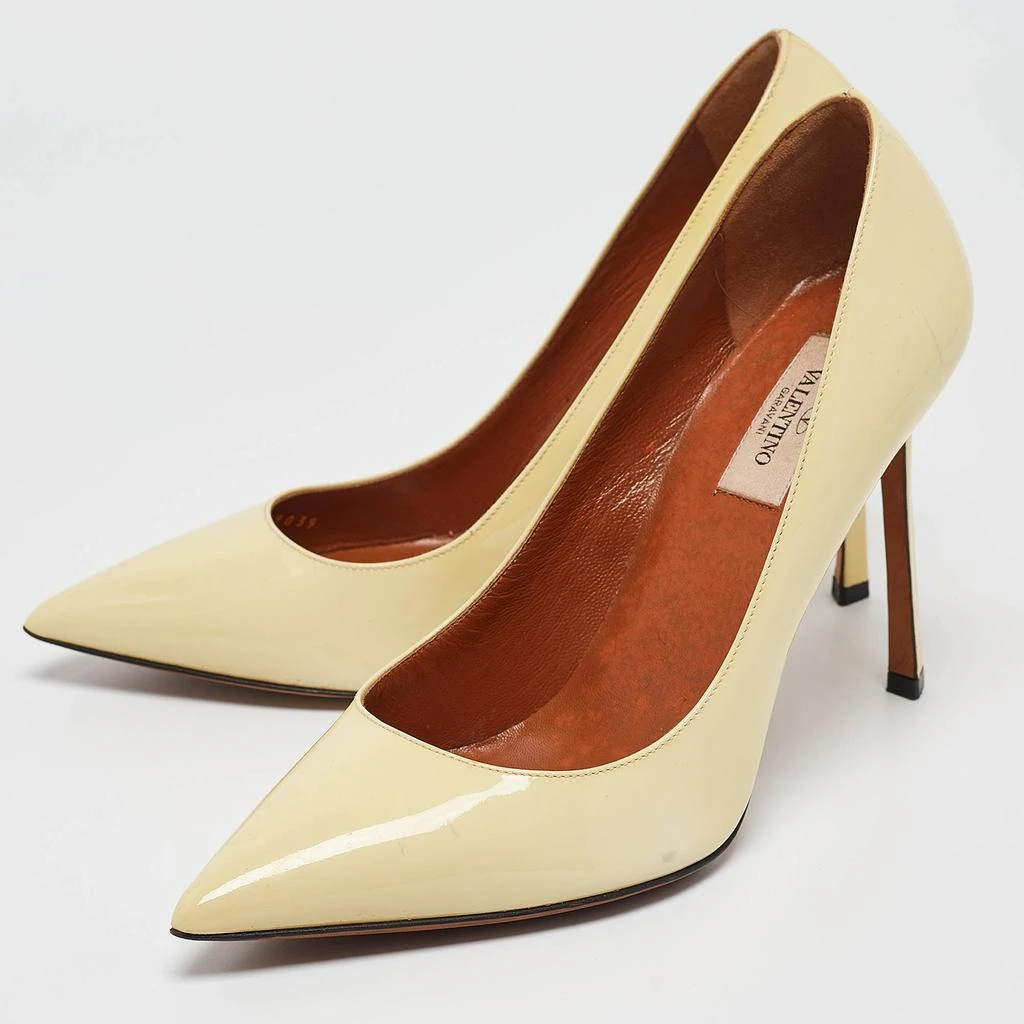 Valentino Valentino Cream Patent Leather Pointed Toe Pumps Size 39 2