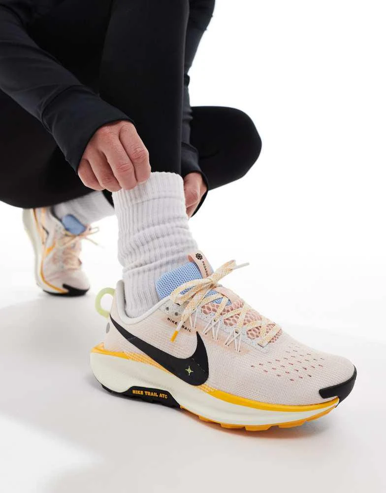 NIKE Nike Running ReactX Pegasus Trail 5 trainers in white and yellow 1