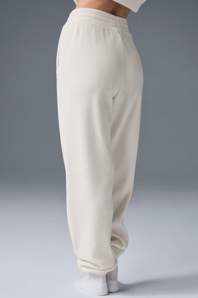 Alo Waffle Weekend Escape Jogger - Ivory