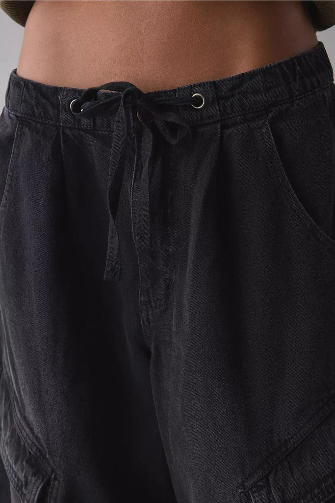 BDG BDG Station Cocoon Baggy Barrel Leg Cargo Jean 3