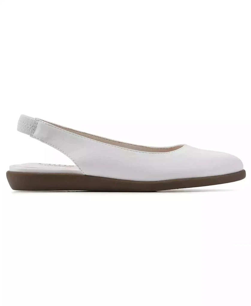 White Mountain Women's Memory Comfort Flat 2